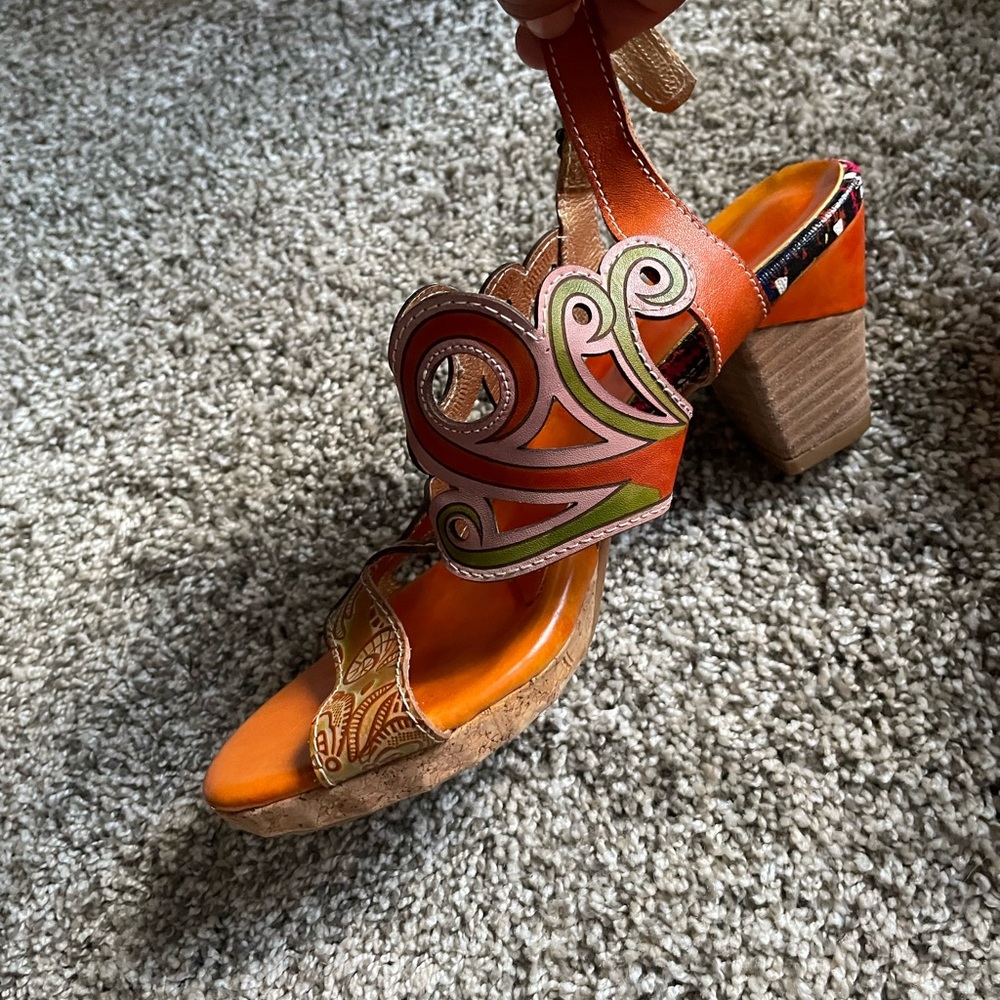Women's Orange & Green Decorative Leather Heel Sandals sz 38 EUC - Picture 10 of 13